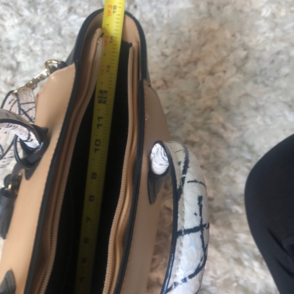 NEIMAN MARCUS | Tri-Tone Tote - Picture 13 of 13